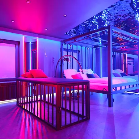 Bdsm Luxxx - Adults Only - Tylko Dla Doroslych *